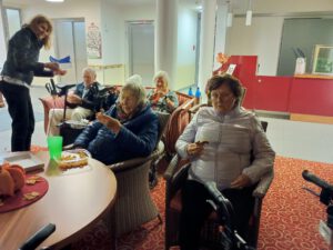 Laternenumzug Kinderhort Innenbild